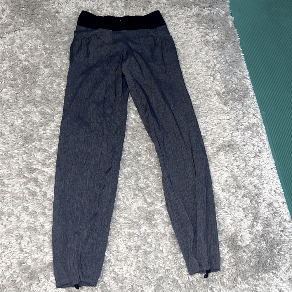 prAna Summit Capri Pants Women's Size Small Hiking Charcoal Heather Stretch